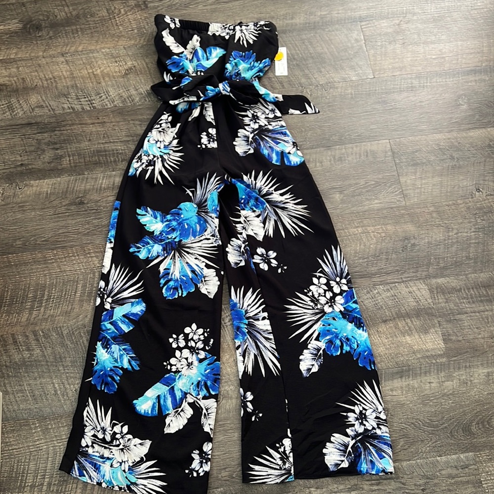 Premier amour size 2 jumpsuit NWT